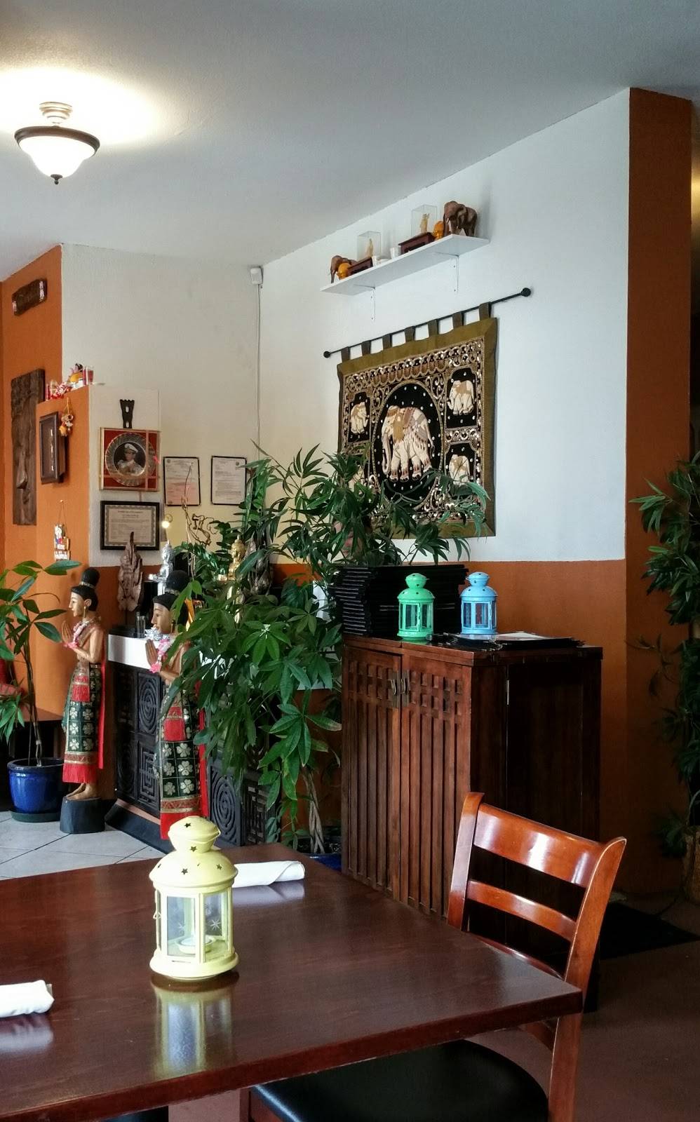 Talay Thai Restaurant | restaurant | 70065 CA-111 #1, Rancho Mirage, CA 92270, USA | 7608329588 OR +1 760-832-9588