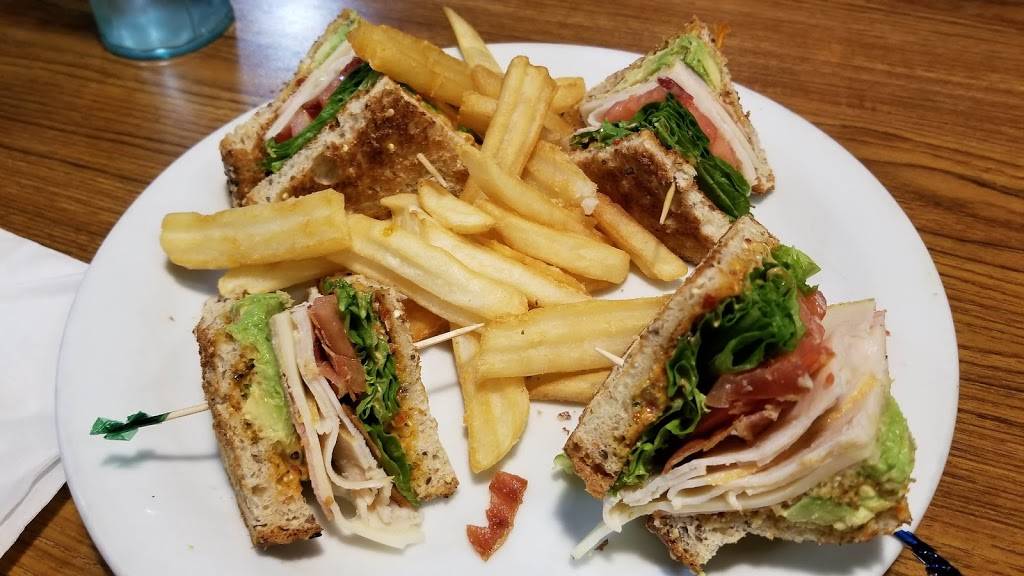 Dennys | restaurant | 2 Serramonte Center, Daly City, CA 94015, USA | 6507568544 OR +1 650-756-8544