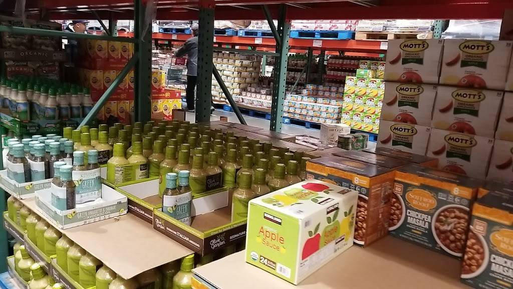 Costco Food Court | meal takeaway | 1099 E Hospitality Ln, San Bernardino, CA 92408, USA | 9094780705 OR +1 909-478-0705