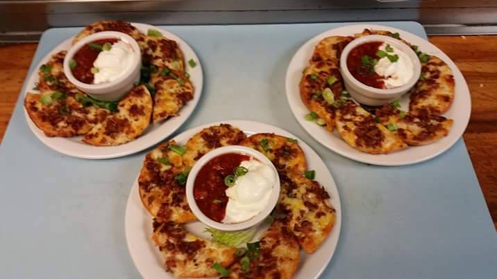 Shooters Roadhouse | restaurant | 17 Sandwich St N, Amherstburg, ON N9V 2T8, Canada | 5197367878 OR +1 519-736-7878