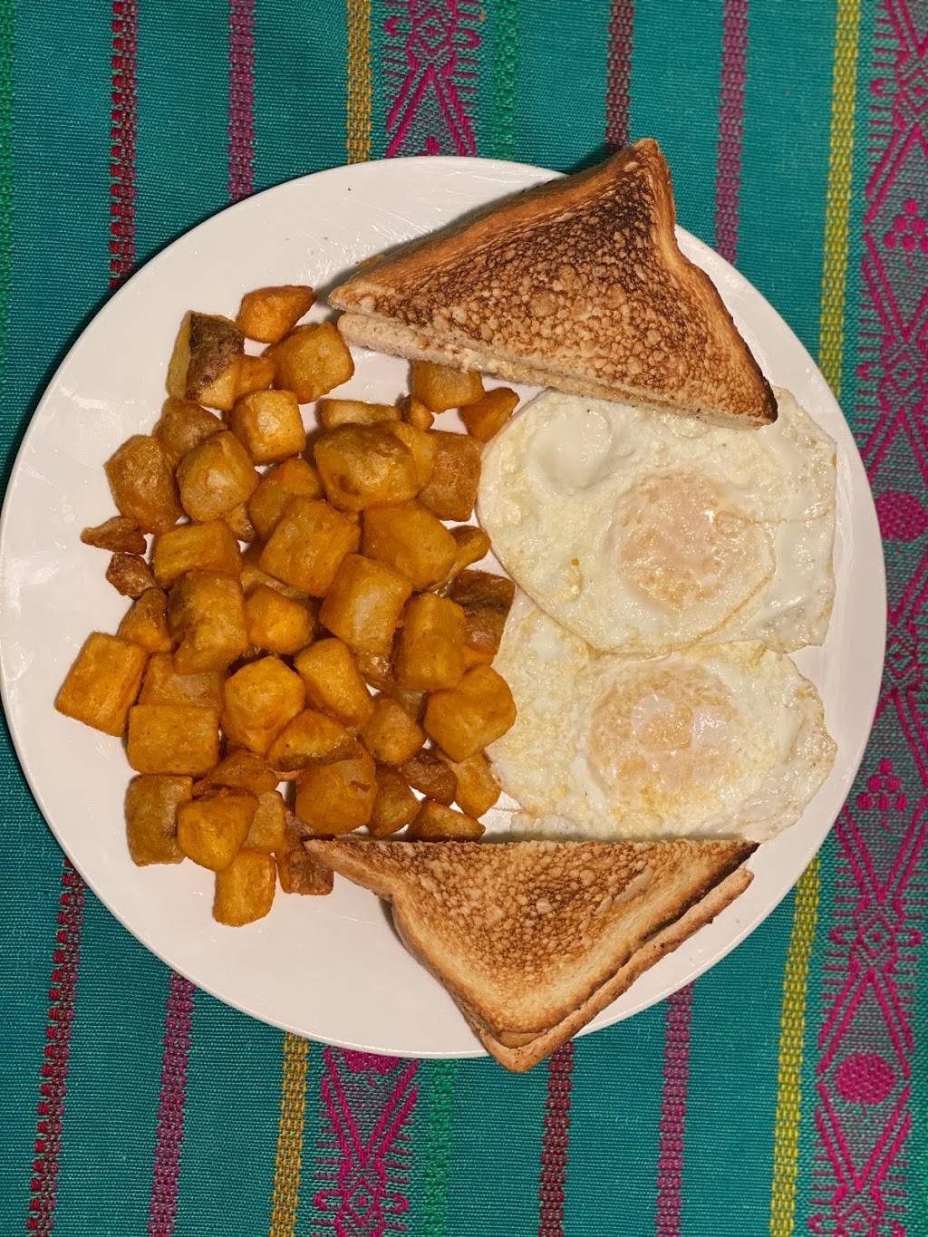 MUNCHIES INC | restaurant | 4263 N Main St, Fall River, MA 02720, USA | 5085673773 OR +1 508-567-3773