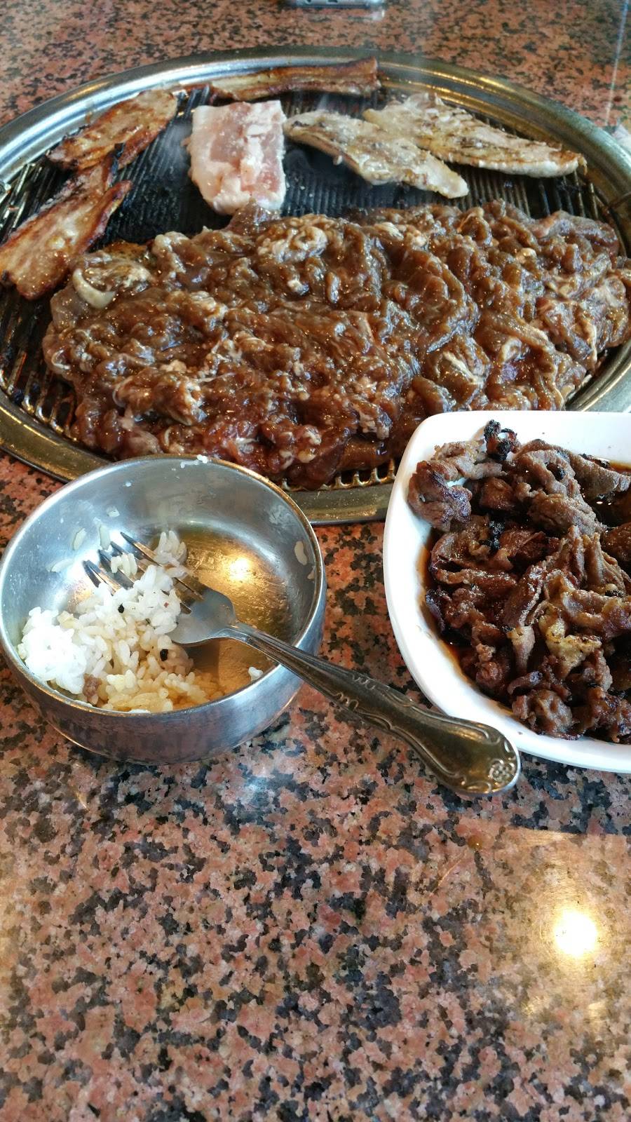 Moon BBQ #3 | restaurant | 3747 Foothill Blvd, La Crescenta, CA 91214, USA | 8189571442 OR +1 818-957-1442