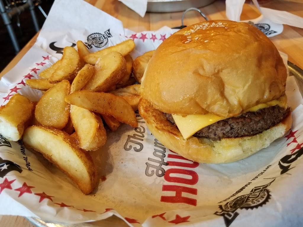 Fuddruckers | restaurant | 11445 Fountain Lake Dr, Stafford, TX 77477, USA | 2812409414 OR +1 281-240-9414
