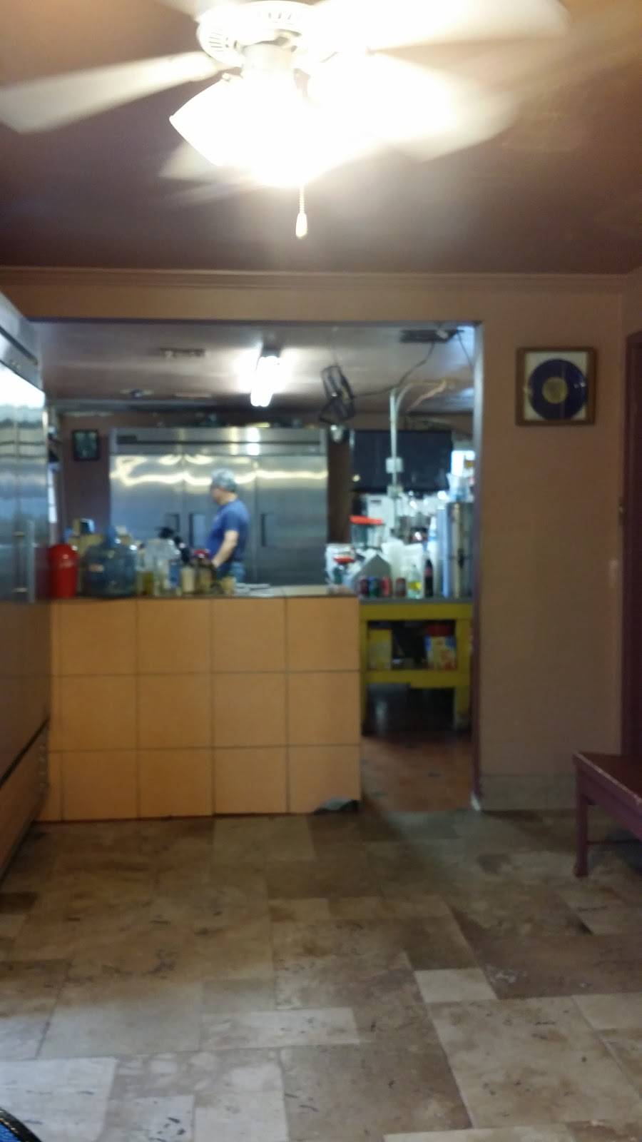 J & I Cafe | restaurant | 1431 E Houston St, San Antonio, TX 78202, USA | 2102710557 OR +1 210-271-0557