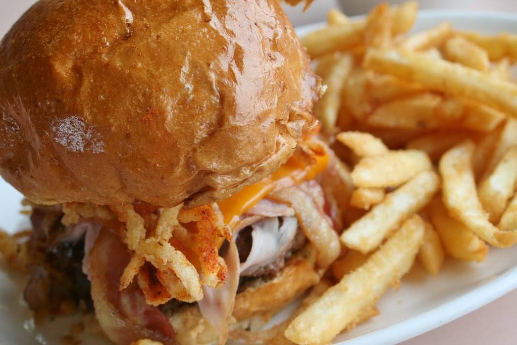 Opa! Grill & Taproom | restaurant | 2658 Crossing Cir, Traverse City, MI 49684, USA | 2319476721 OR +1 231-947-6721