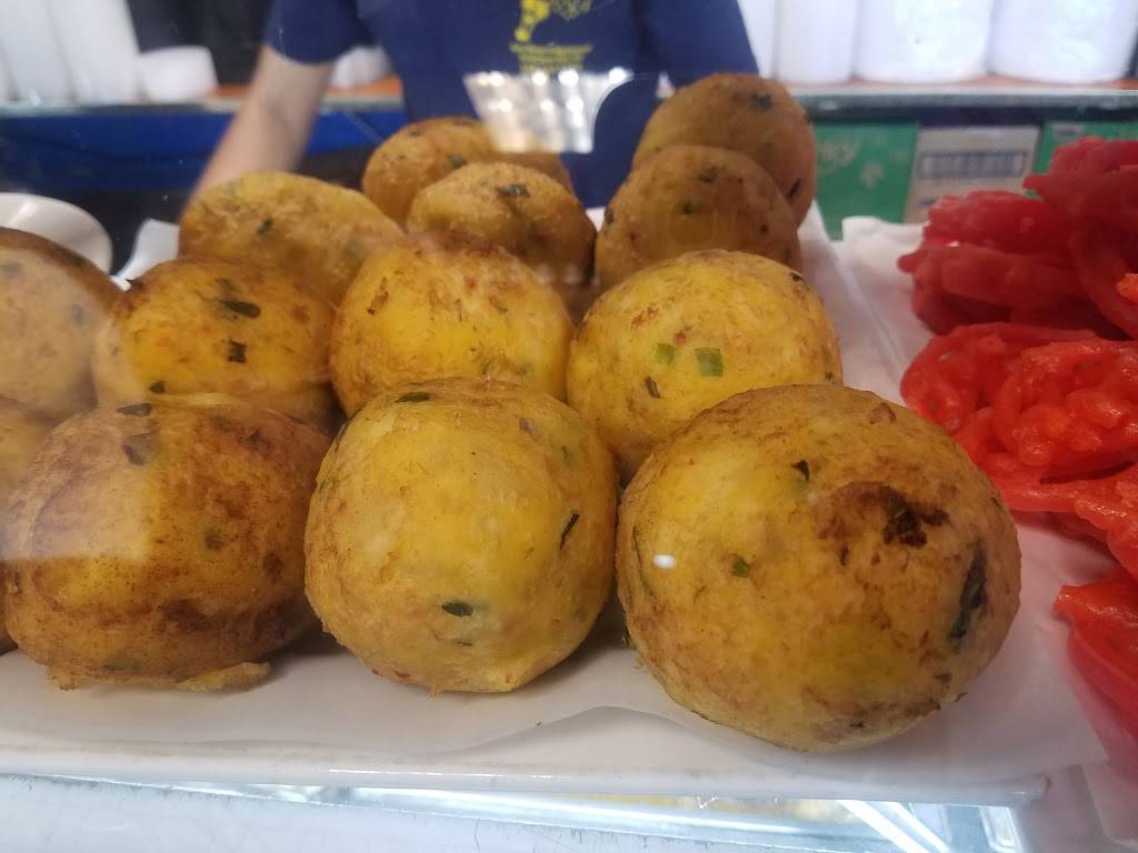 Trini Delite | restaurant | 110-02 Liberty Ave, Jamaica, NY 11419, USA | 7183221203 OR +1 718-322-1203