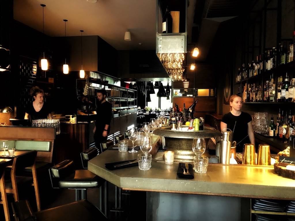 Foxy | restaurant | 1638 Rue Notre-Dame Ouest, Montréal, QC H3J 1M1, Canada | 5149257007 OR +1 514-925-7007