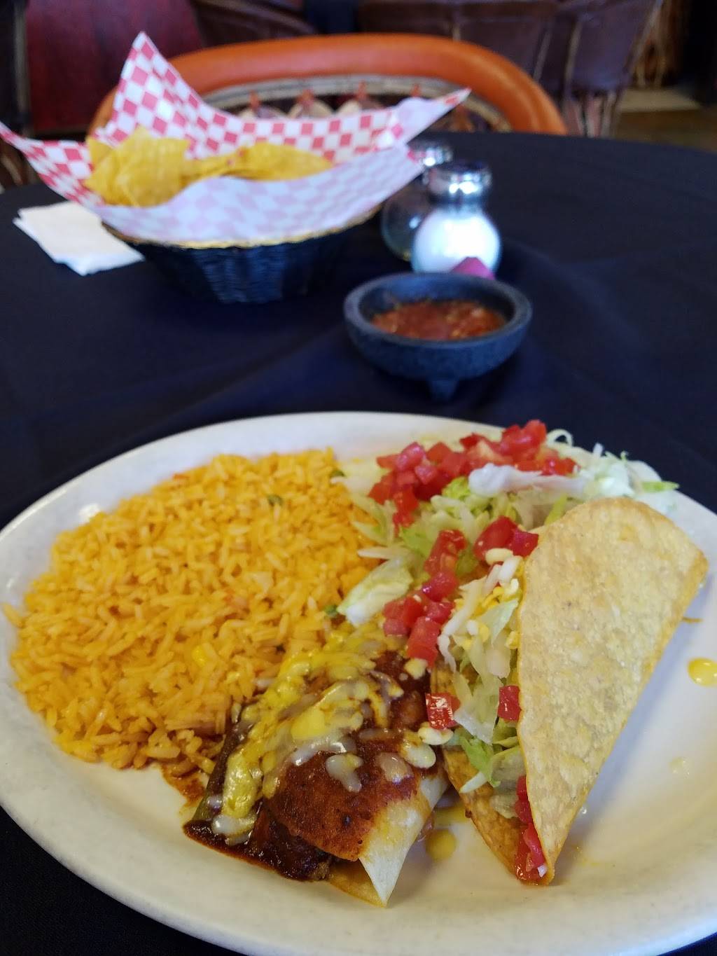 Gios Mexican Grill | restaurant | 603 Fleming St, Dalton, GA 30721, USA | 7065293636 OR +1 706-529-3636