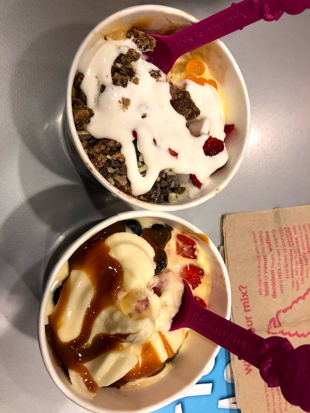 Menchies Frozen Yogurt | bakery | 24201 Valencia Blvd Suite 3446, Valencia, CA 91355, USA | 6612603900 OR +1 661-260-3900