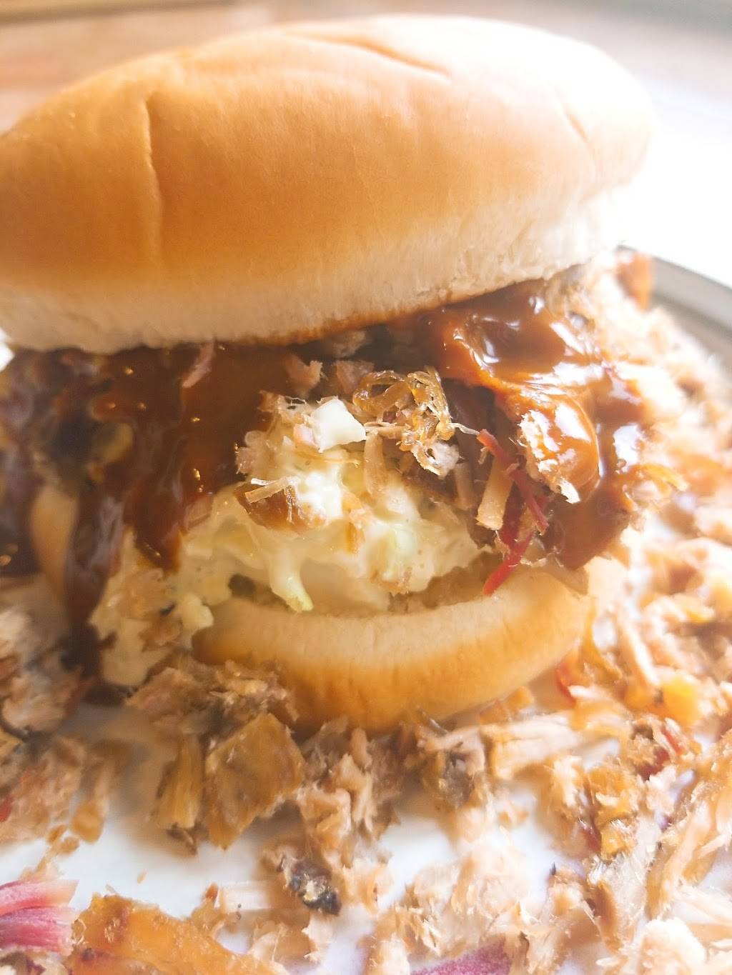 Tops Bar-B-Q | restaurant | 3023 Thomas St #7605, Memphis, TN 38127, USA | 9013530337 OR +1 901-353-0337