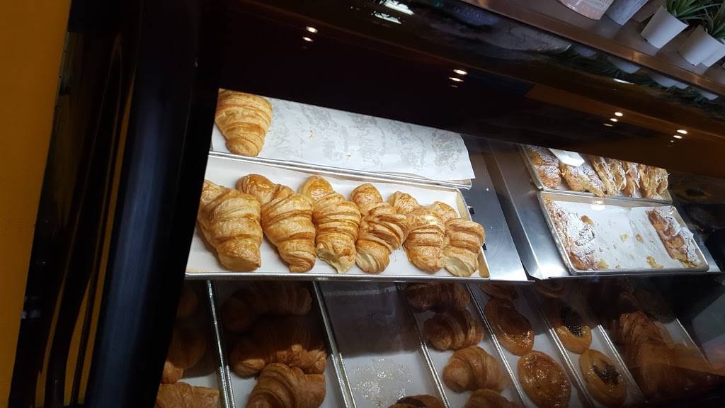 A Delight of France | restaurant | 126 W Grand Ave, Escondido, CA 92025, USA | 7607462644 OR +1 760-746-2644