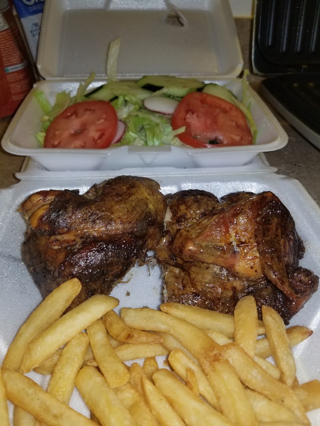 Pollos A La Brasa El Chalan | restaurant | 405 Chelsea St, East Boston, MA 02128, USA | 6175679452 OR +1 617-567-9452