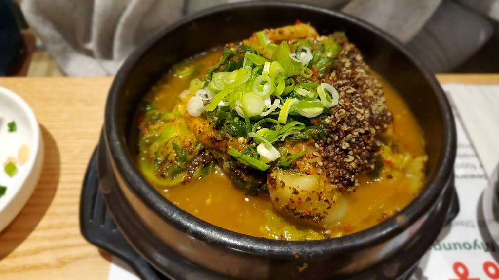 명동 참맛 칼국수 (Myoungdong Chammat Kalguksu) | restaurant | 1549 Steeles Ave E, North York, ON M2M 3Y7, Canada | 4167338811 OR +1 416-733-8811