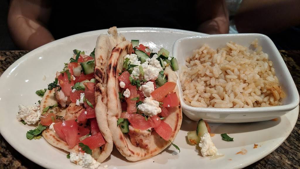 BJs Restaurant & Brewhouse | restaurant | 204 E Via Rancho Pkwy, Escondido, CA 92025, USA | 7604660700 OR +1 760-466-0700