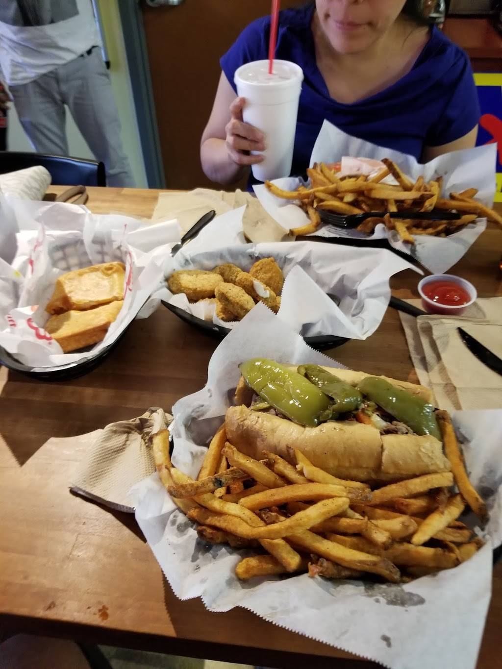 Wrigleyville Grill | restaurant | 602 Northwest Loop 410 #146, San Antonio, TX 78216, USA | 2103699833 OR +1 210-369-9833