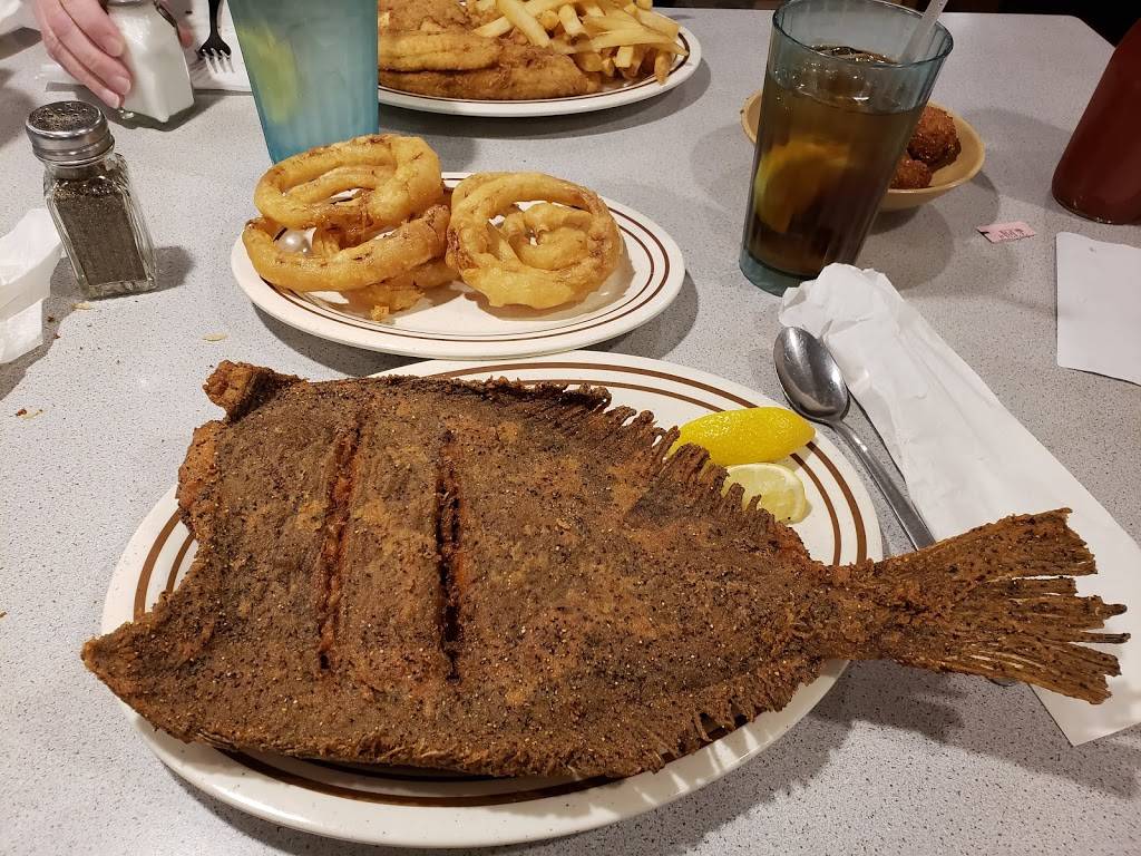 Captains Cap | restaurant | 3140 Linwood Rd, Gastonia, NC 28052, USA | 7048657433 OR +1 704-865-7433