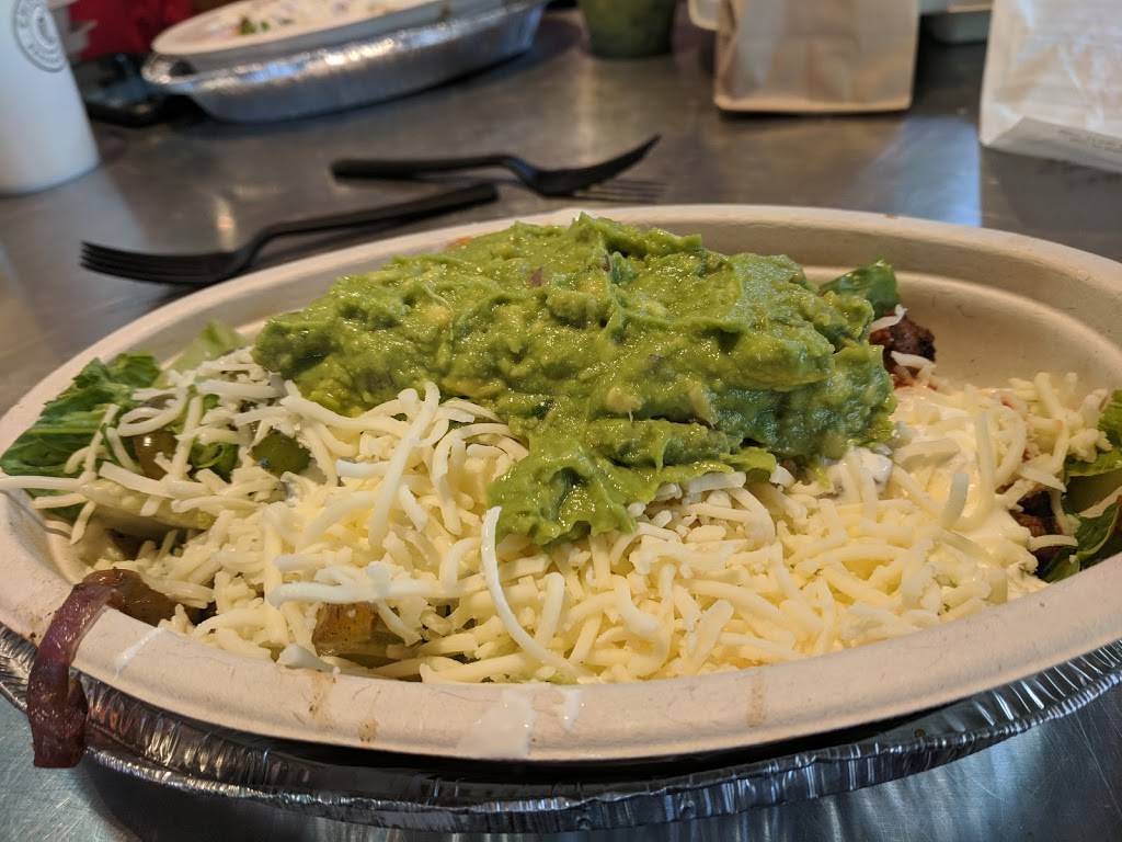 Chipotle Mexican Grill | restaurant | 10325 Cascade Crossing, Brooklyn, OH 44144, USA | 2162678360 OR +1 216-267-8360