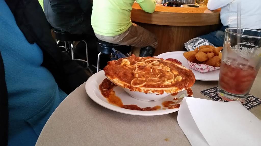 Joe Rouers Bar | restaurant | E1098 Co Rd X, Luxemburg, WI 54217, USA | 9208662585 OR +1 920-866-2585