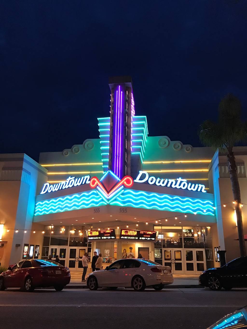 Century 10 Downtown | meal takeaway | 555 E Main St, Ventura, CA 93001, USA | 8056416555 OR +1 805-641-6555