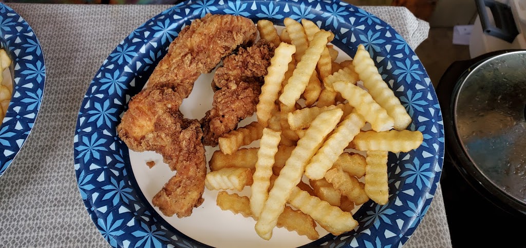 Beau and Kathys Kitchen | restaurant | Sherwood Trail, Paige, TX 78659, USA | 9107899437 OR +1 910-789-9437