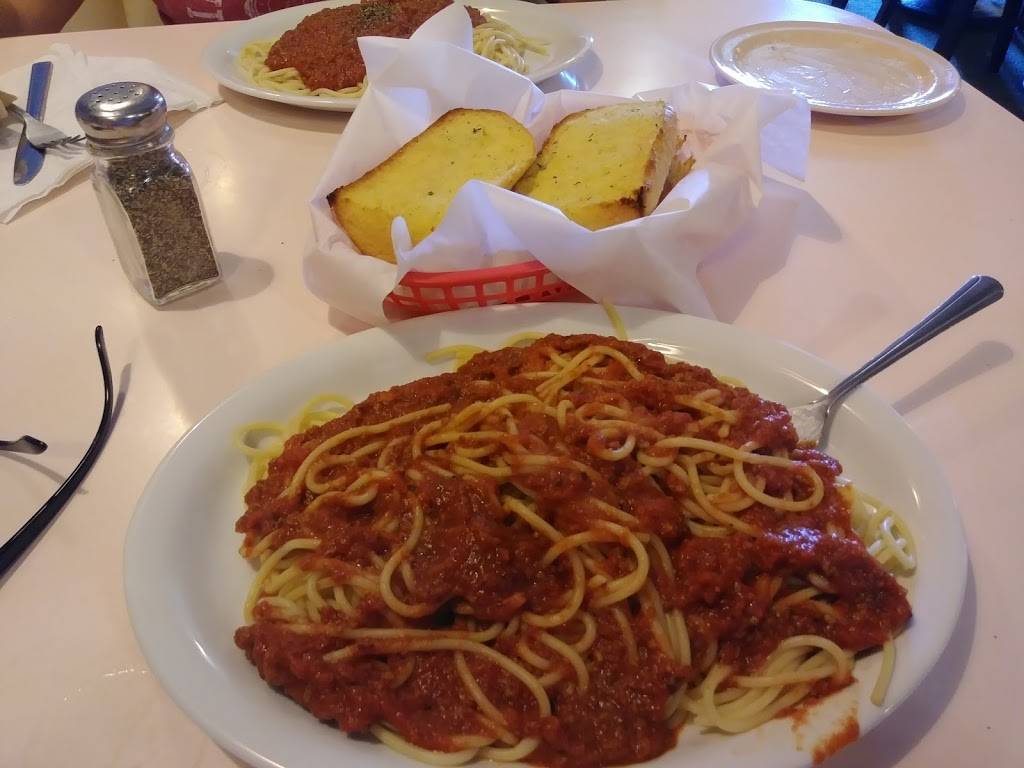 Little Italy | restaurant | 627 S San Jacinto Ave, San Jacinto, CA 92583, USA | 9516544443 OR +1 951-654-4443