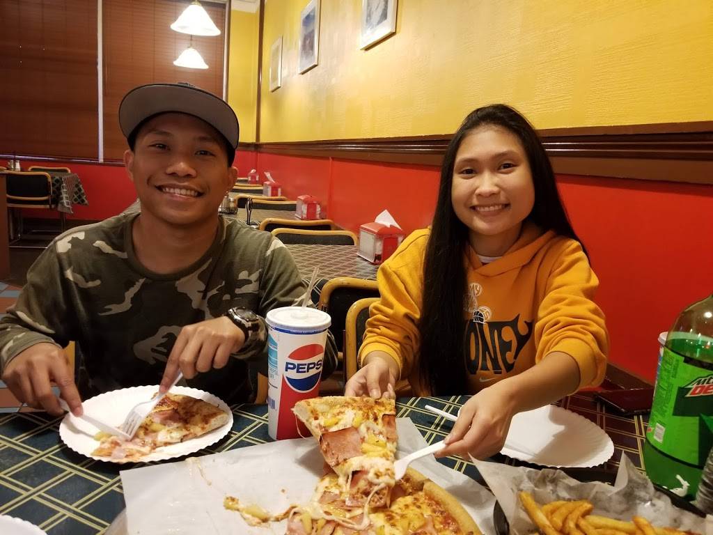 Angelos Pizzeria & Family | meal delivery | 2190, 484 Stillwater Ave, Old Town, ME 04468, USA | 2078273222 OR +1 207-827-3222