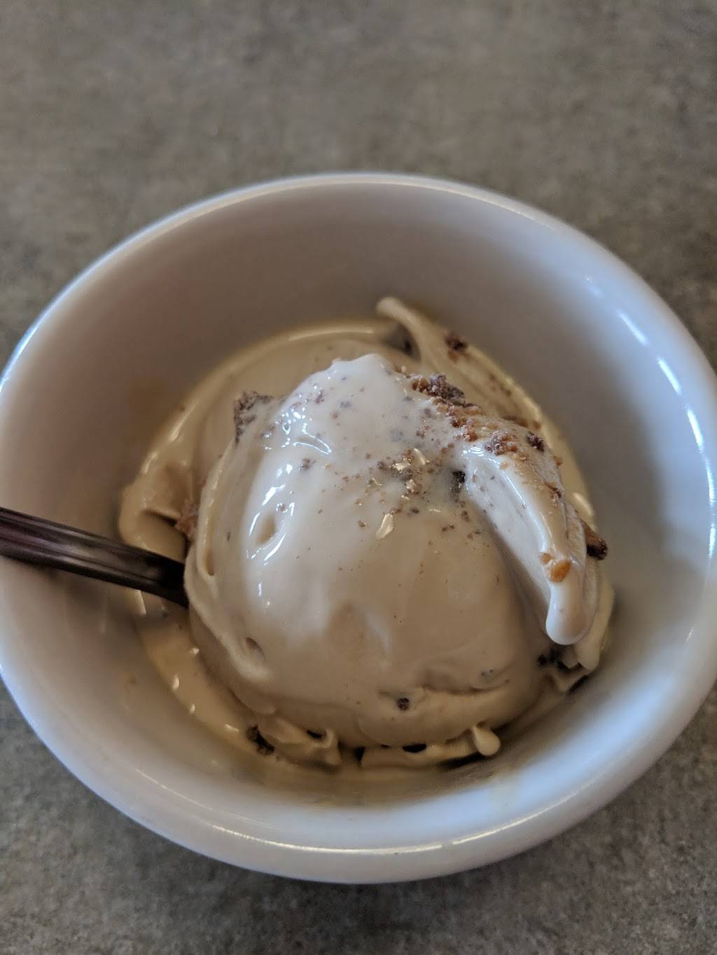 Tuscany Square | restaurant | 3470 Wilmington Rd, New Castle, PA 16105, USA | 7246540365 OR +1 724-654-0365