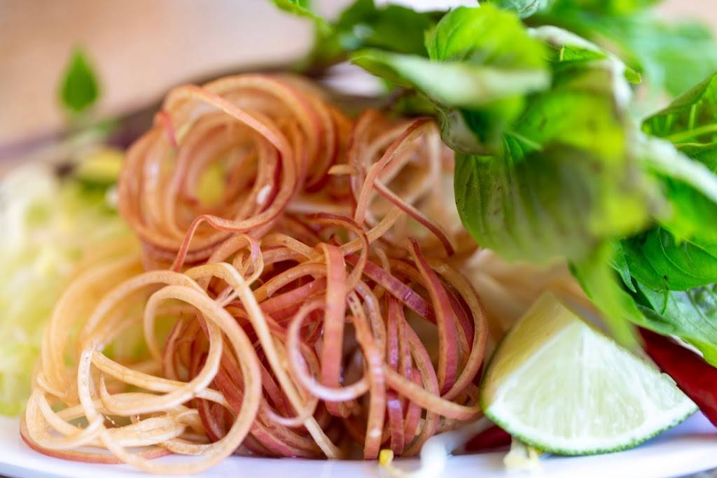 KOI GARDENS VIETNAMESE CUISINE | restaurant | 10041 NE Glisan St #4455, Portland, OR 97220, USA | 5032560217 OR +1 503-256-0217