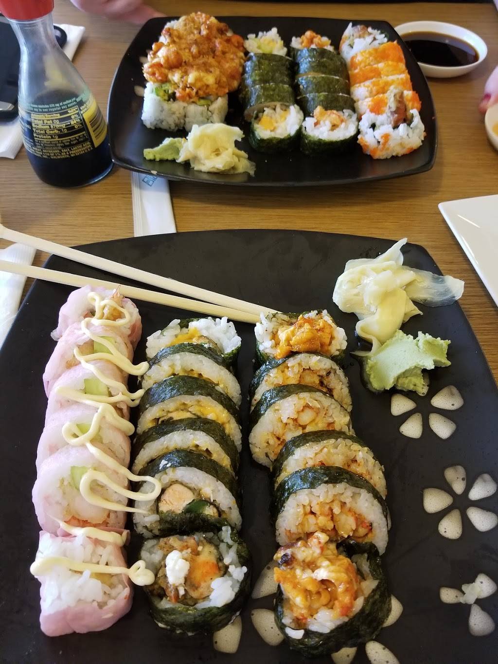 Shawns Sushi | restaurant | 5612 Northwest Expy, Warr Acres, OK 73132, USA | 4057922211 OR +1 405-792-2211