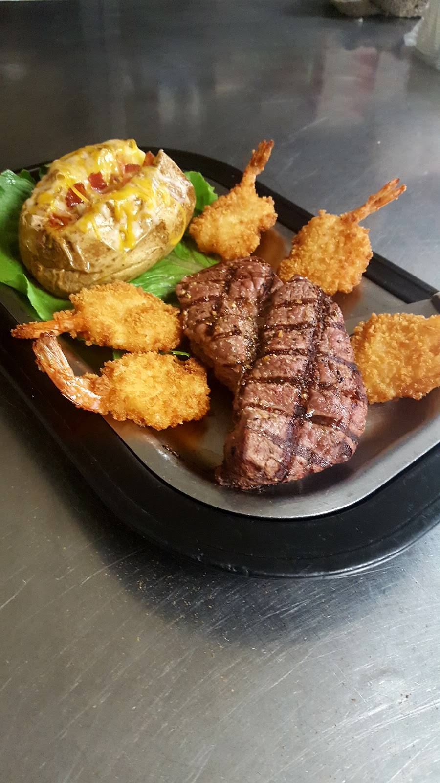 Hilliards Corner Lounge | restaurant | 3508 18th St, Wayland, MI 49348, USA | 2697933130 OR +1 269-793-3130