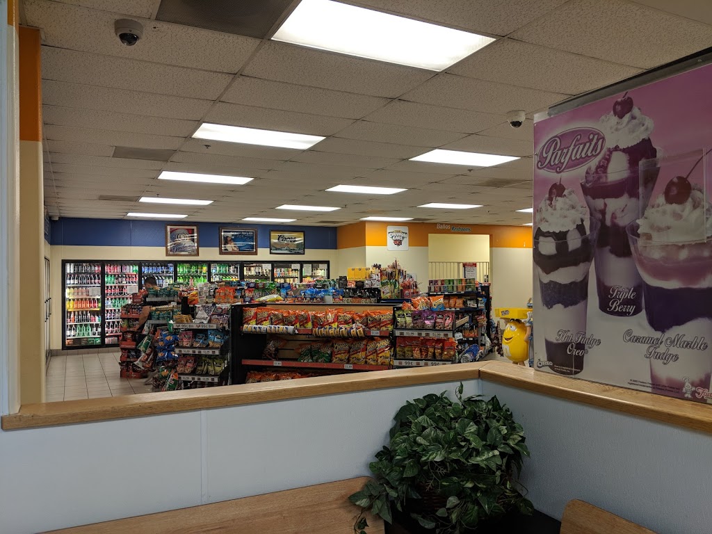 Fosters Freeze | restaurant | 62450 Chiriaco Rd, Indio, CA 92201, USA | 7602273227 OR +1 760-227-3227