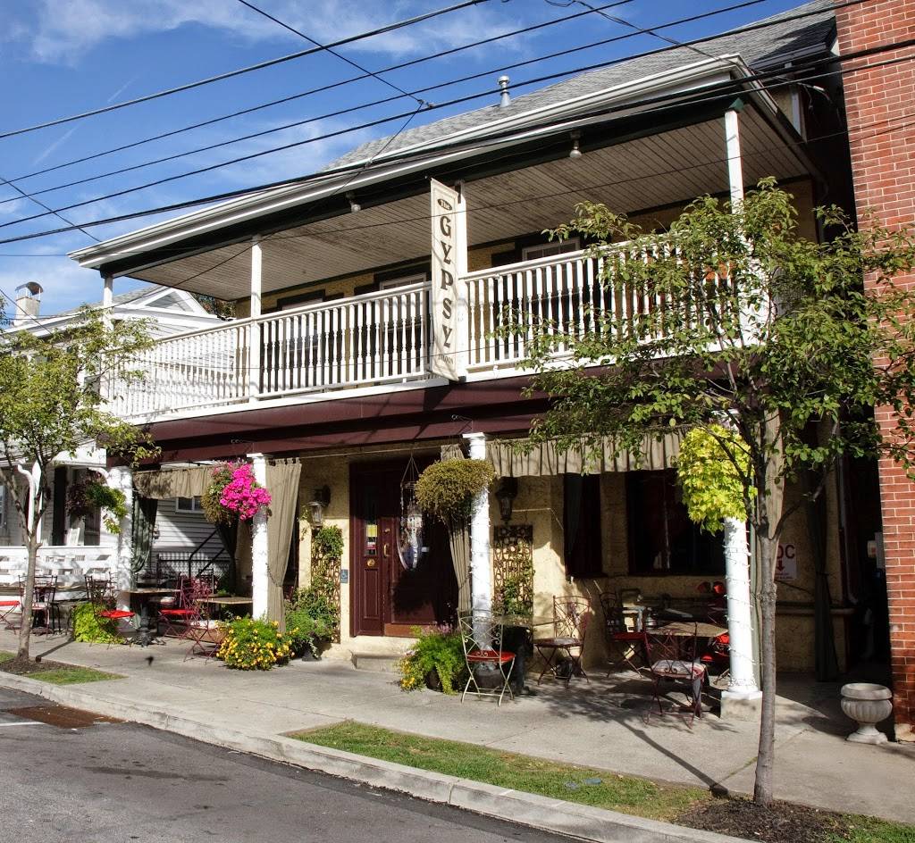 The Gypsy Saloon | restaurant | 128 Ford St, Conshohocken, PA 19428, USA | 6108288494 OR +1 610-828-8494