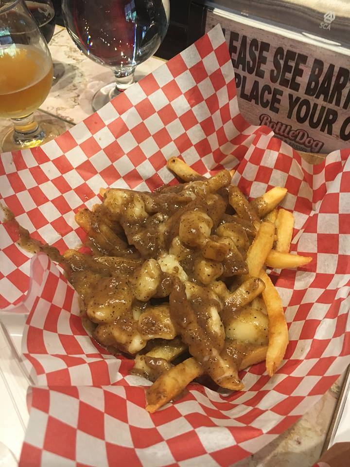 BottleDog Bites & Brews | restaurant | 8306 Chapel Hill Rd, Cary, NC 27513, USA | 9196945377 OR +1 919-694-5377