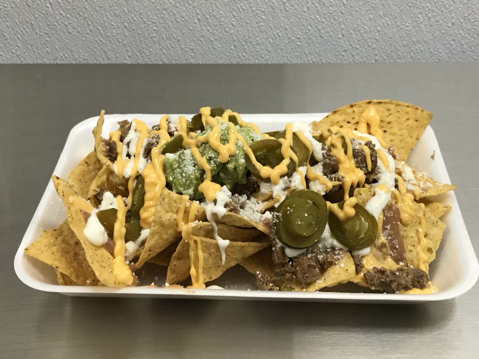 Hot & Cold Mexican Cafeteria | restaurant | 16737 E Foothill Blvd, Fontana, CA 92335, USA | 9093710037 OR +1 909-371-0037