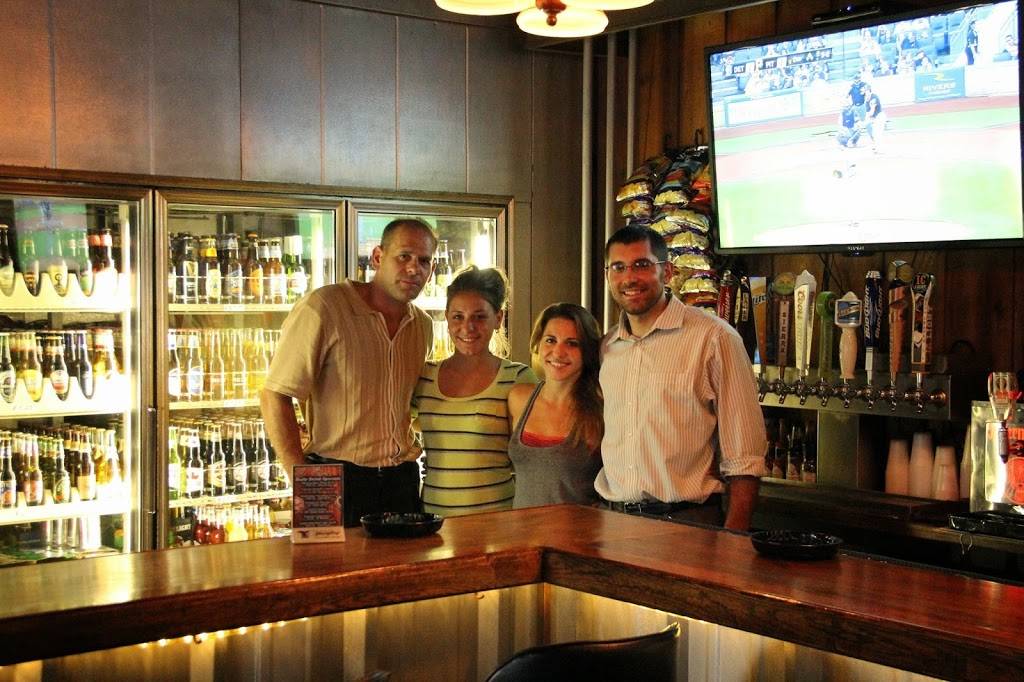 Tick Tock Bar & Cafe | cafe | 1101 Merchant St, Ambridge, PA 15003, USA | 7243188291 OR +1 724-318-8291