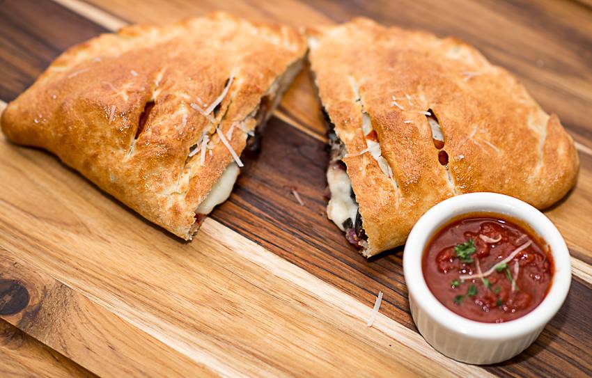 Sopranos Pizza & Pasta - Ballard | meal delivery | 7729 24th Ave NW, Seattle, WA 98117, USA | 2067894444 OR +1 206-789-4444