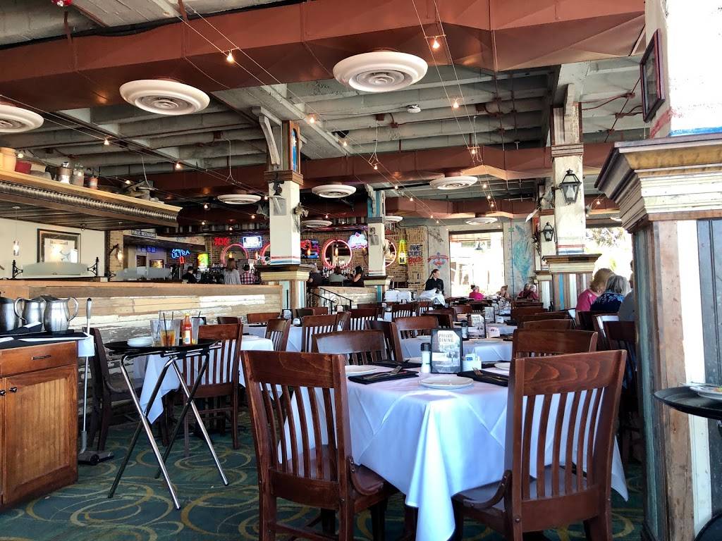 Landrys Seafood House | restaurant | Boardwalk #1, Kemah, TX 77565, USA | 2813342513 OR +1 281-334-2513