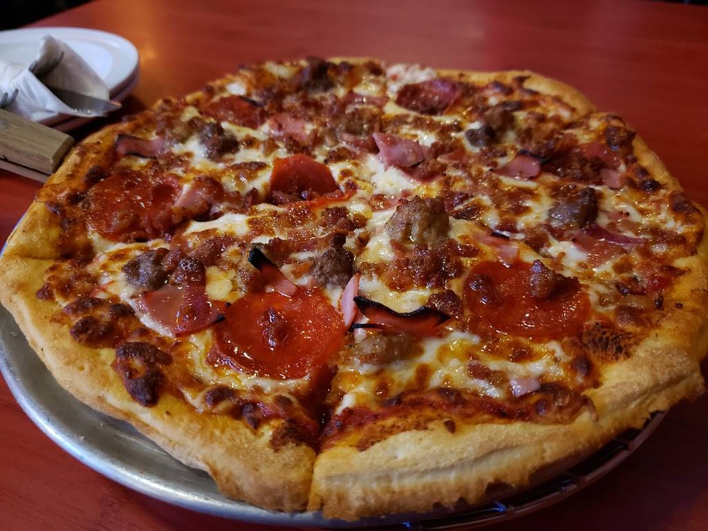 Big Pie Pizza | restaurant | 407 Baronne St, New Orleans, LA 70112, USA | 5042188656 OR +1 504-218-8656