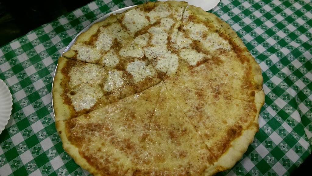 Louies | restaurant | 8134 Baxter Ave # 1, Elmhurst, NY 11373, USA | 7184409346 OR +1 718-440-9346