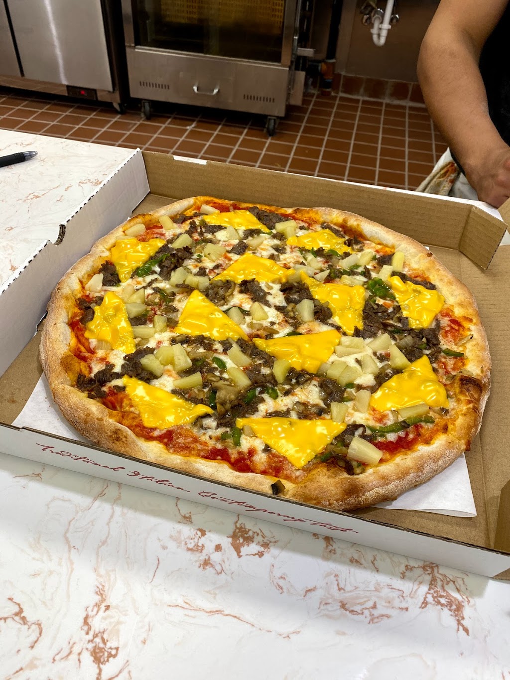 Victoria Pizza | restaurant | 48 Jones St Ste. C, Newark, NJ 07103, USA | 9737330273 OR +1 973-733-0273