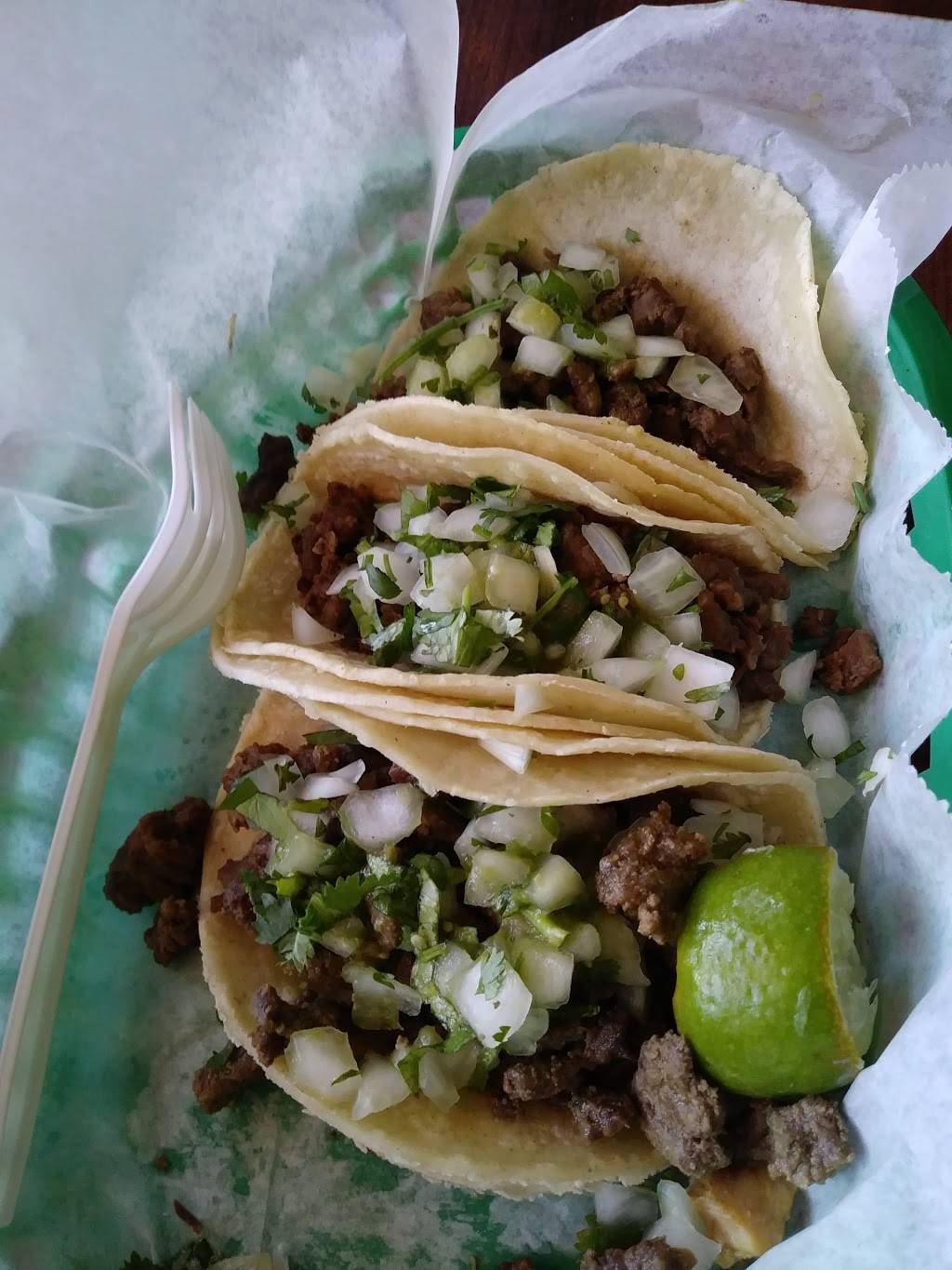 Flakos Takos Taqueria | restaurant | 123 W Elm St, Lodi, CA 95240, USA | 2096258515 OR +1 209-625-8515