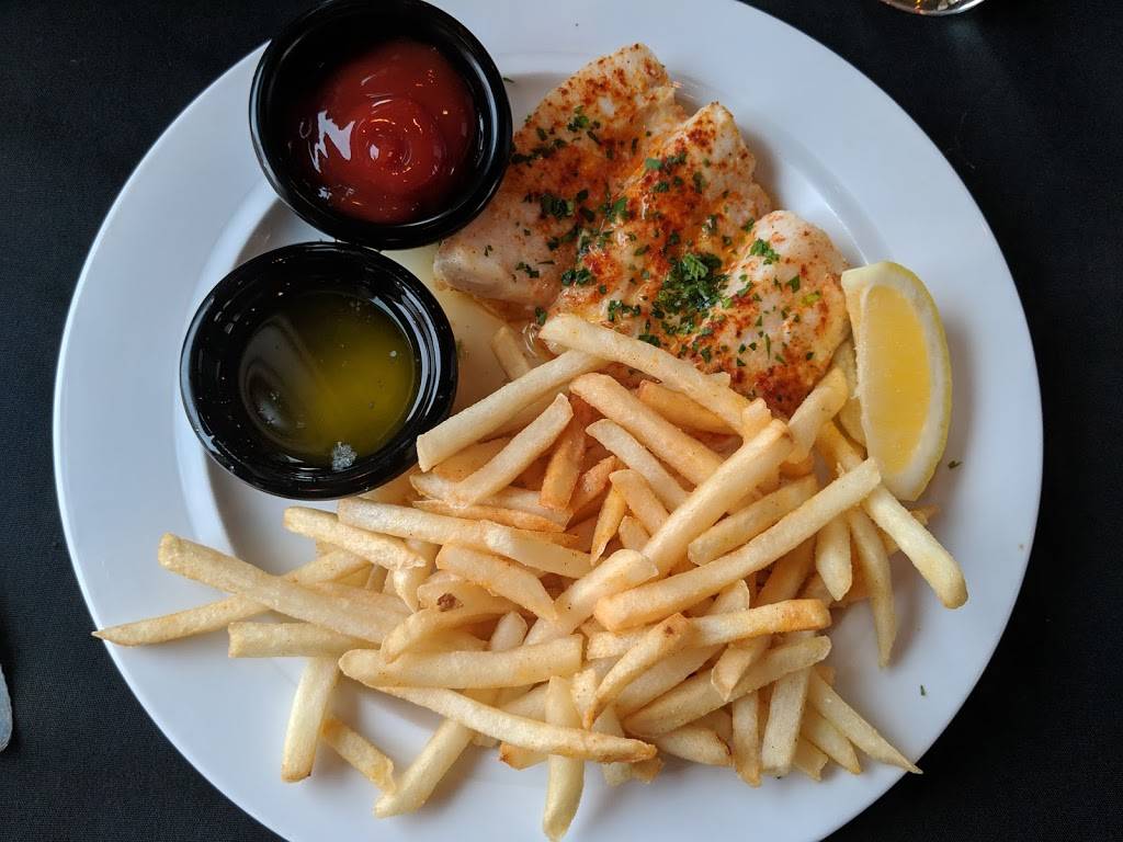 680 North | restaurant | Green Lake, WI 54941, USA | 9202943381 OR +1 920-294-3381