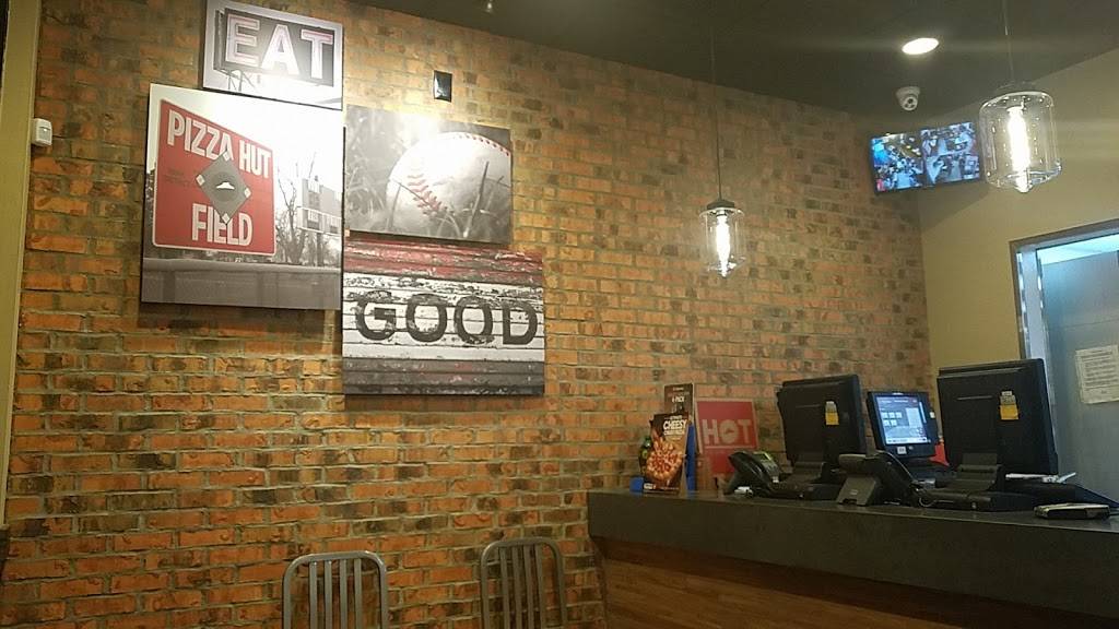 Pizza Hut | meal takeaway | 2901 S University Dr, Davie, FL 33328, USA | 9544748844 OR +1 954-474-8844