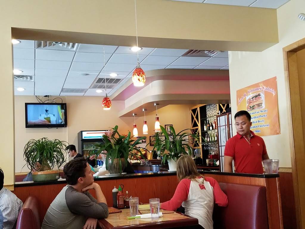 Mi La Cay | restaurant | 2409 University Blvd W, Wheaton, MD 20902, USA | 3019292822 OR +1 301-929-2822