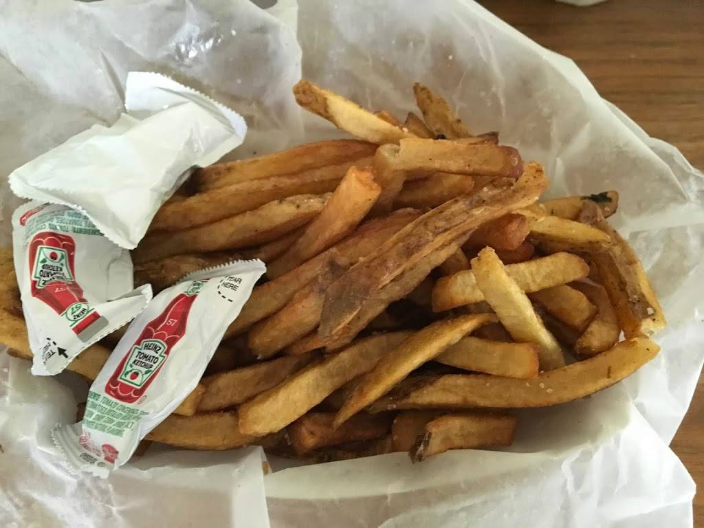 Wing Madness | restaurant | 168 Burnside Ave, East Hartford, CT 06108, USA | 8602910623 OR +1 860-291-0623