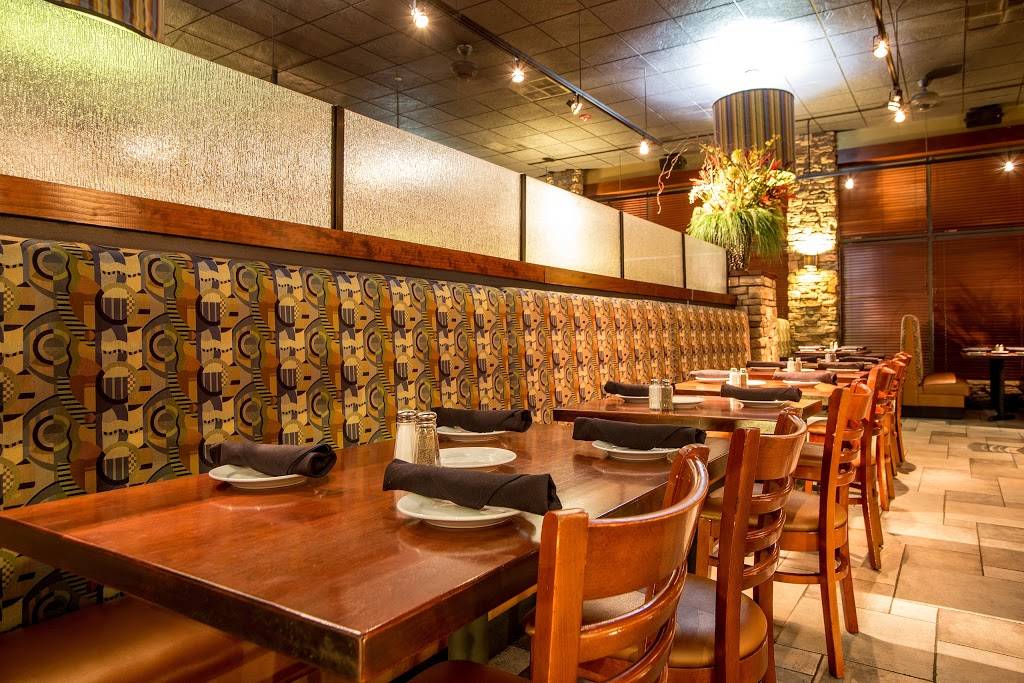 Blue Fin Restaurant And Bar | restaurant | 461-4 Town Center Pl, Columbia, SC 29229, USA | 8038657346 OR +1 803-865-7346