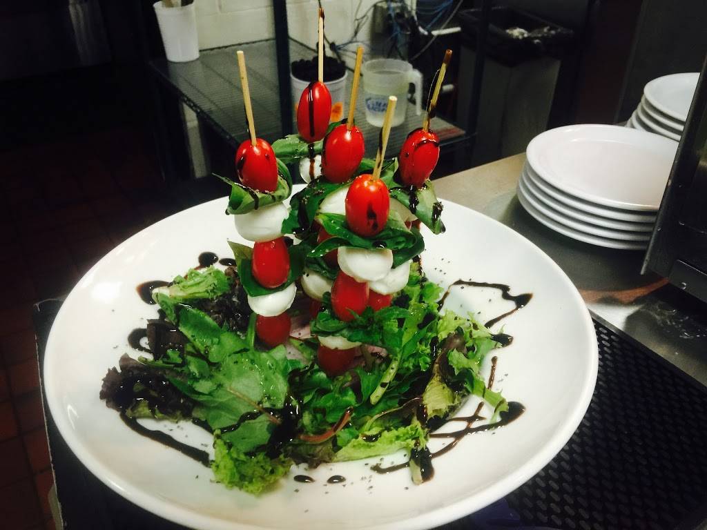 Pappys Place | restaurant | 1643, 1635 US-52, Rochester, MN 55901, USA | 5072584550 OR +1 507-258-4550