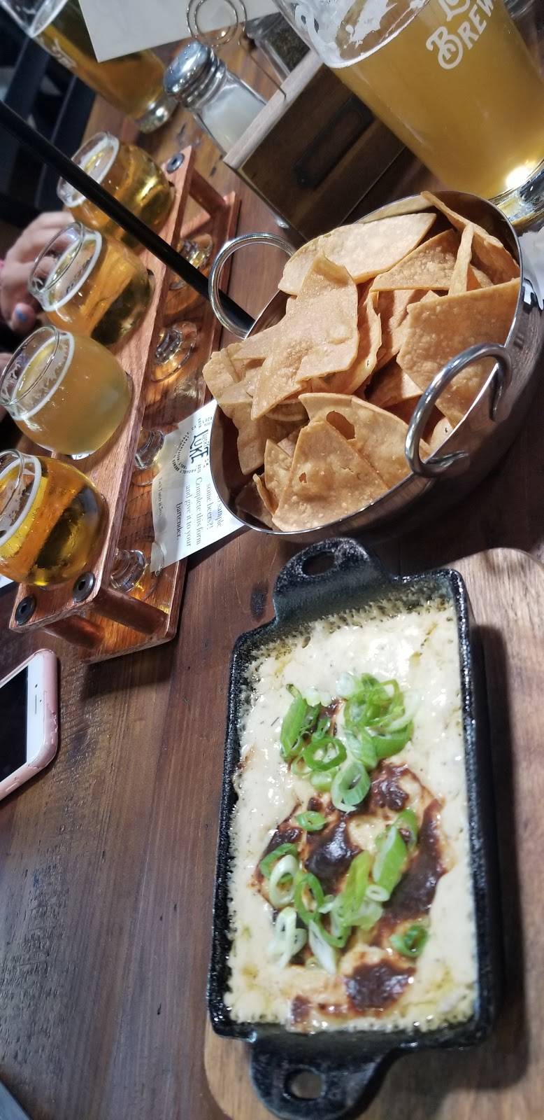 Lucky Luke Brewpub | restaurant | 735 W Lancaster Blvd, Lancaster, CA 93534, USA | 6615223775 OR +1 661-522-3775