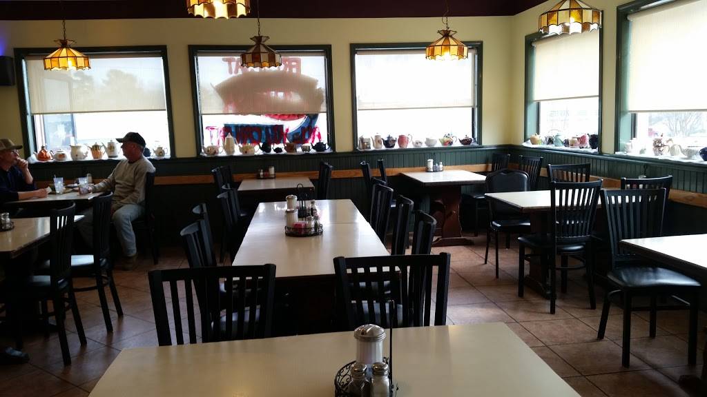 Kinfolks Restaurant | restaurant | 4817 NW Stallings Dr, Nacogdoches, TX 75964, USA | 9365692422 OR +1 936-569-2422