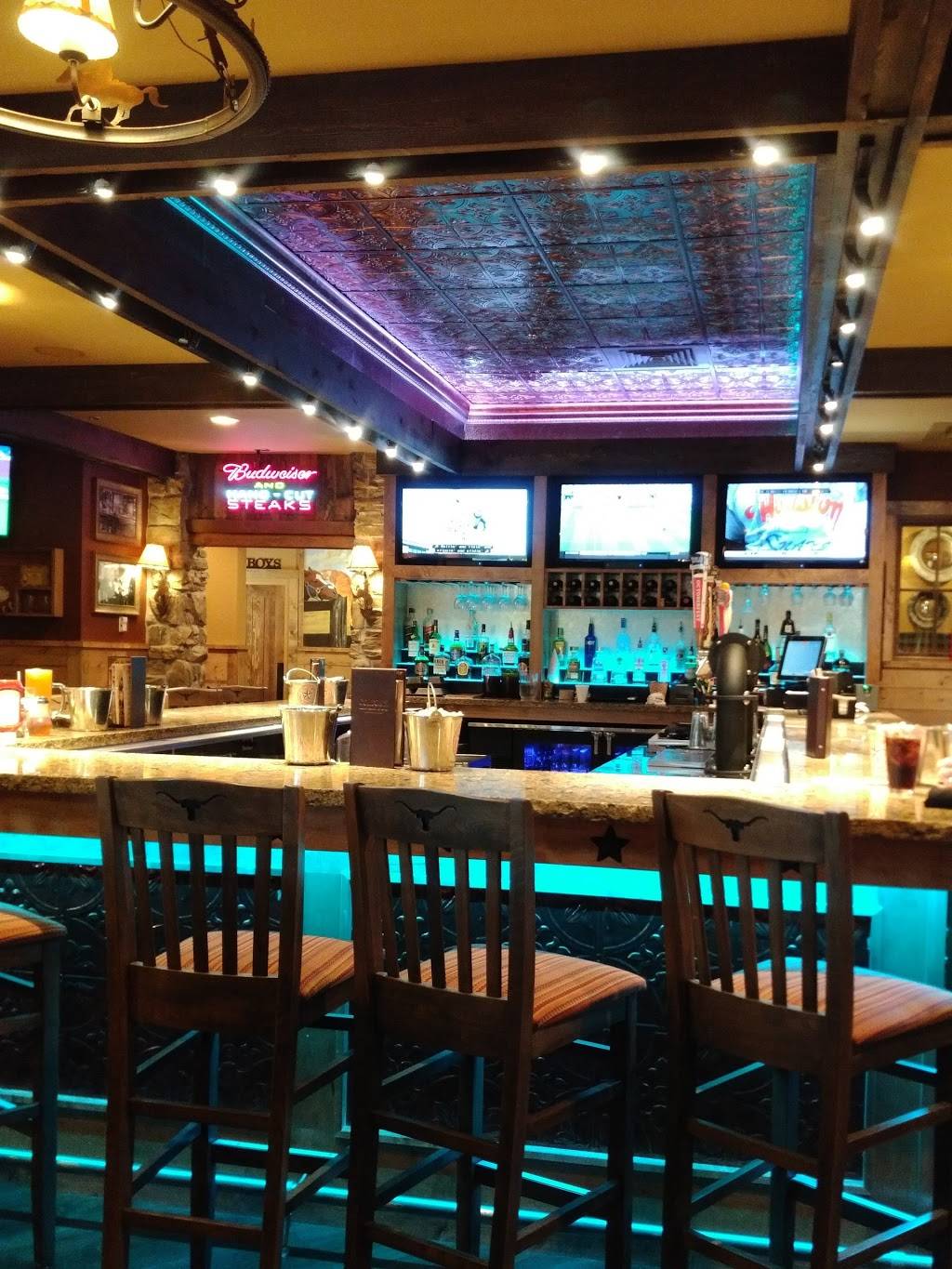 Coltons Steak House & Grill | restaurant | 5 Eastport Plaza Dr, Collinsville, IL 62234, USA | 6182238977 OR +1 618-223-8977